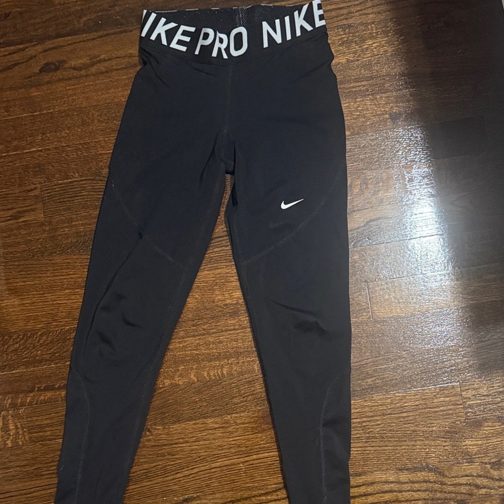 Women’s Nike Pro Black Leggings